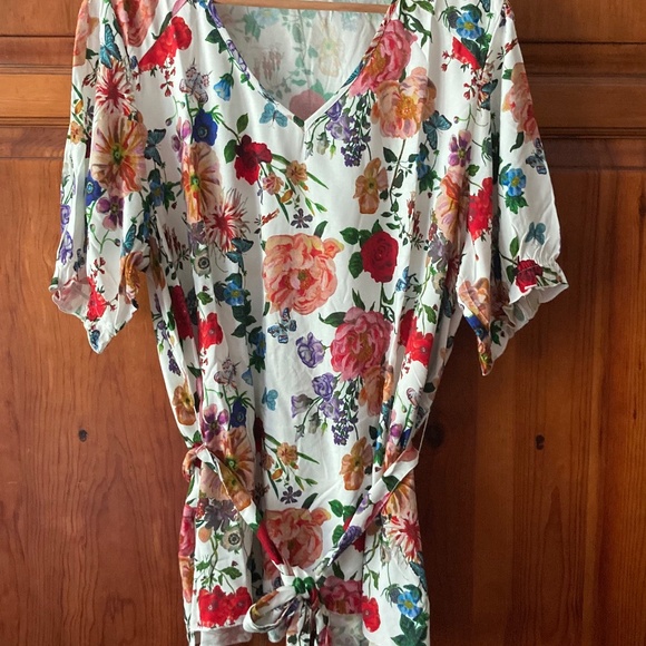 Grace & Lace Floral Blouse Size XL - Picture 1 of 4